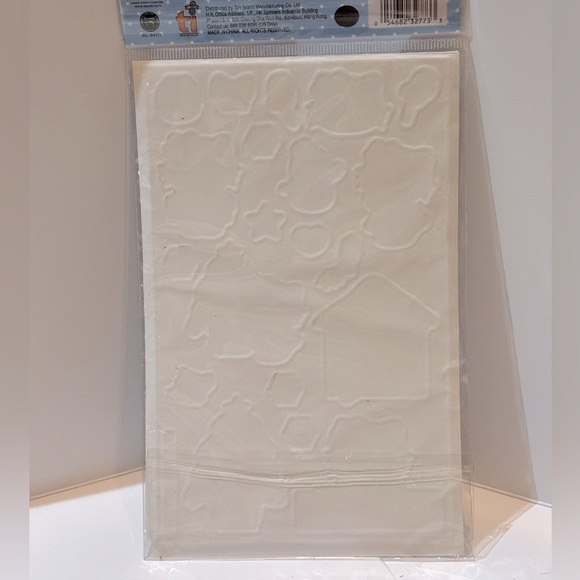 New in Packaging Hello Kitty 20 Puffy Stickers Glitter Holiday Christmas Edition - Picture 4 of 4